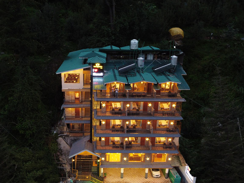 Outside Facade View Of Hotel Touchwood Inn Manali