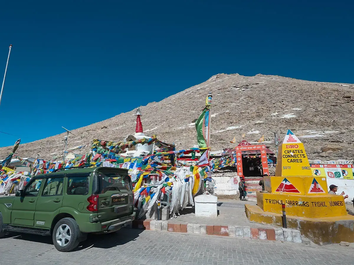 Chang La Pass