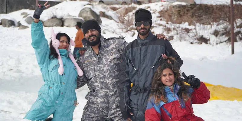 https://csimages.colorstays.in/Images/PackageBanner/Manali%20Family%20Package%20With%20VideoShoot-%20Budget%20Family%20Getaway6c485bc2-5400-42fb-b8a0-14dd935dc402.webp